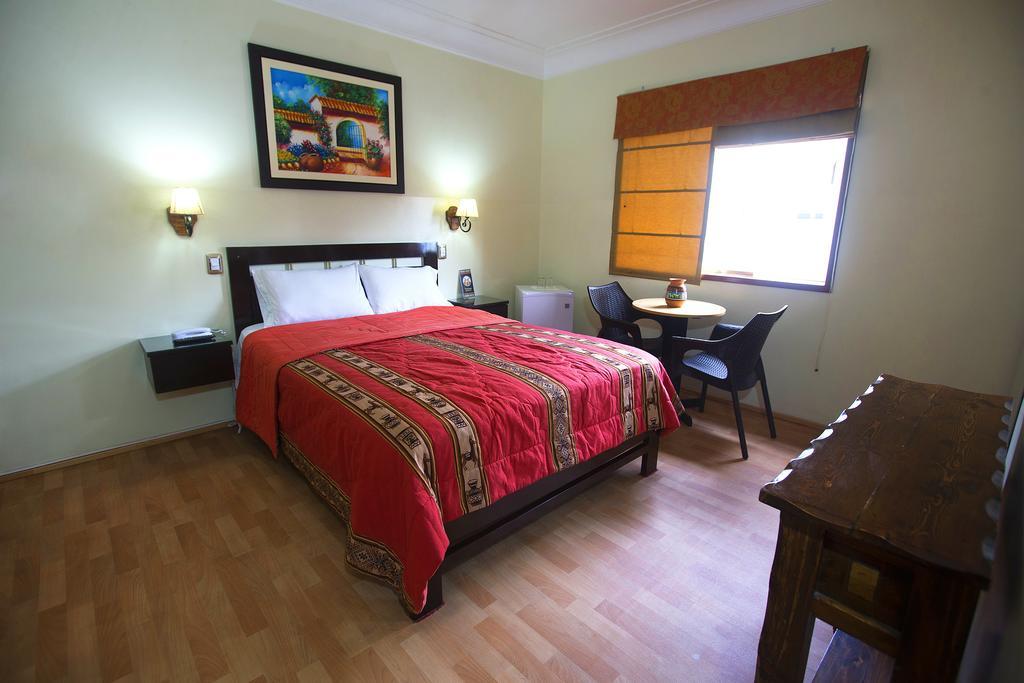 Tinkus 3* Lima