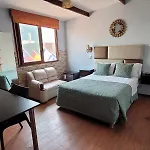 Hotel Tinkus Inn