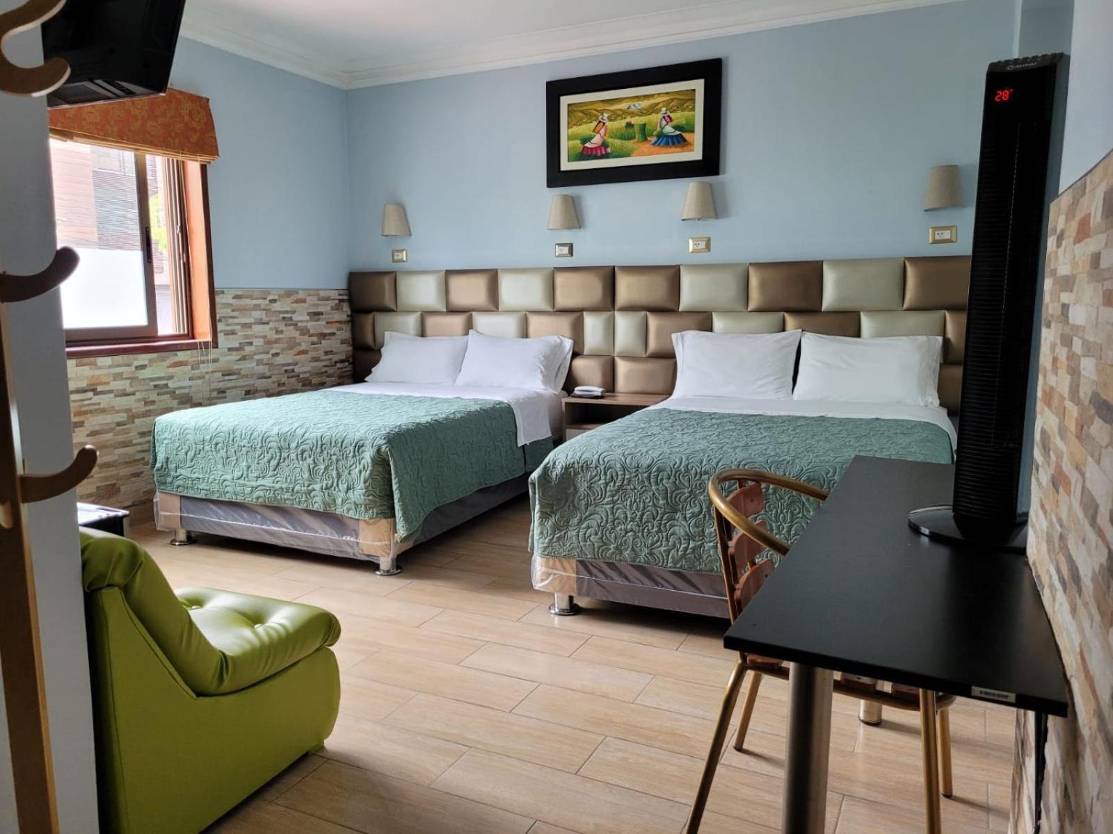 Tinkus Hotel